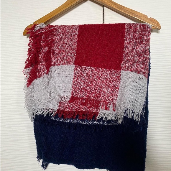Soft Blanket Scarf - large - Picture 3 of 5